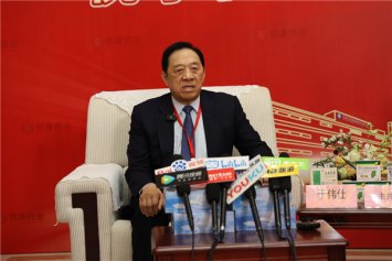 悦康董事长于伟仕亲身经历验证：悦康通®银杏叶提取物注射液安全有效